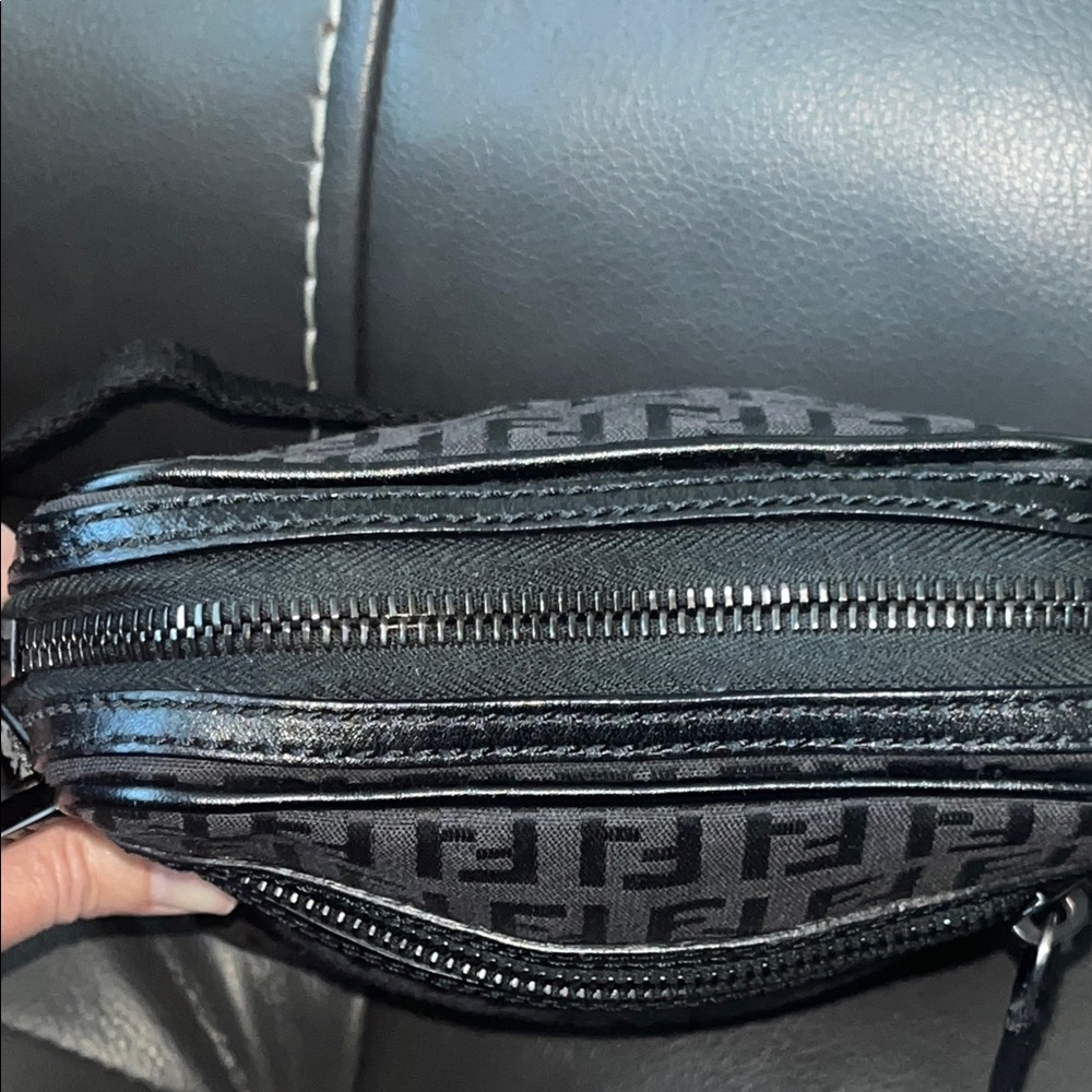 Fendi Black Monogram Bag Unisex - Picture 13 of 16
